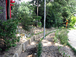 東端城の土塁か