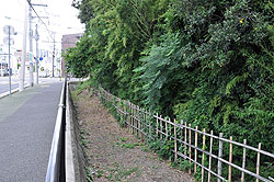 富松城の西側の堀