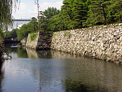 徳島城の数寄屋橋そばの濠