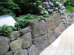 �k����s�����΂ɍ]�ˏ�̊O�@�Ί_��