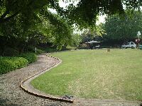 ���Ղ�̂Ȃ��A���낤���ĎB�ꂽ�{�ې�